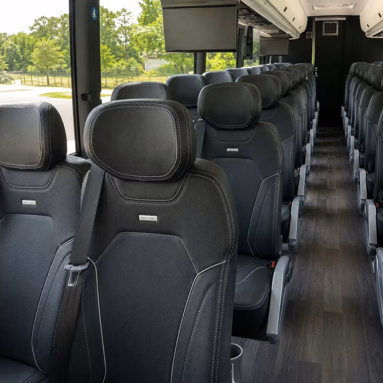 cross state lines effortlessly with long distance corporate charter buses from elizabeth