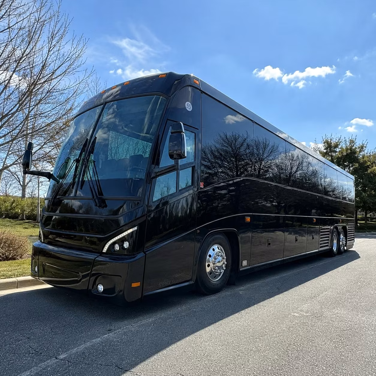 dod compliant charter bus rentals for military ceremonies and official events in elizabeth