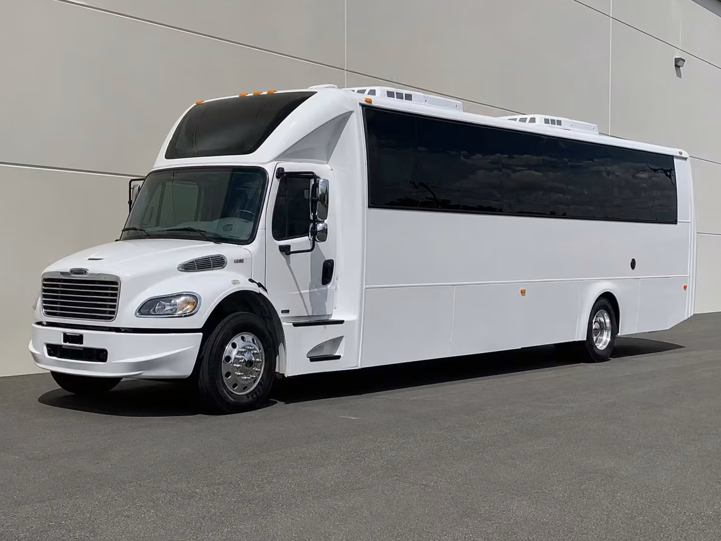 party buses for elizabeth prom night that keep the energy going all night long